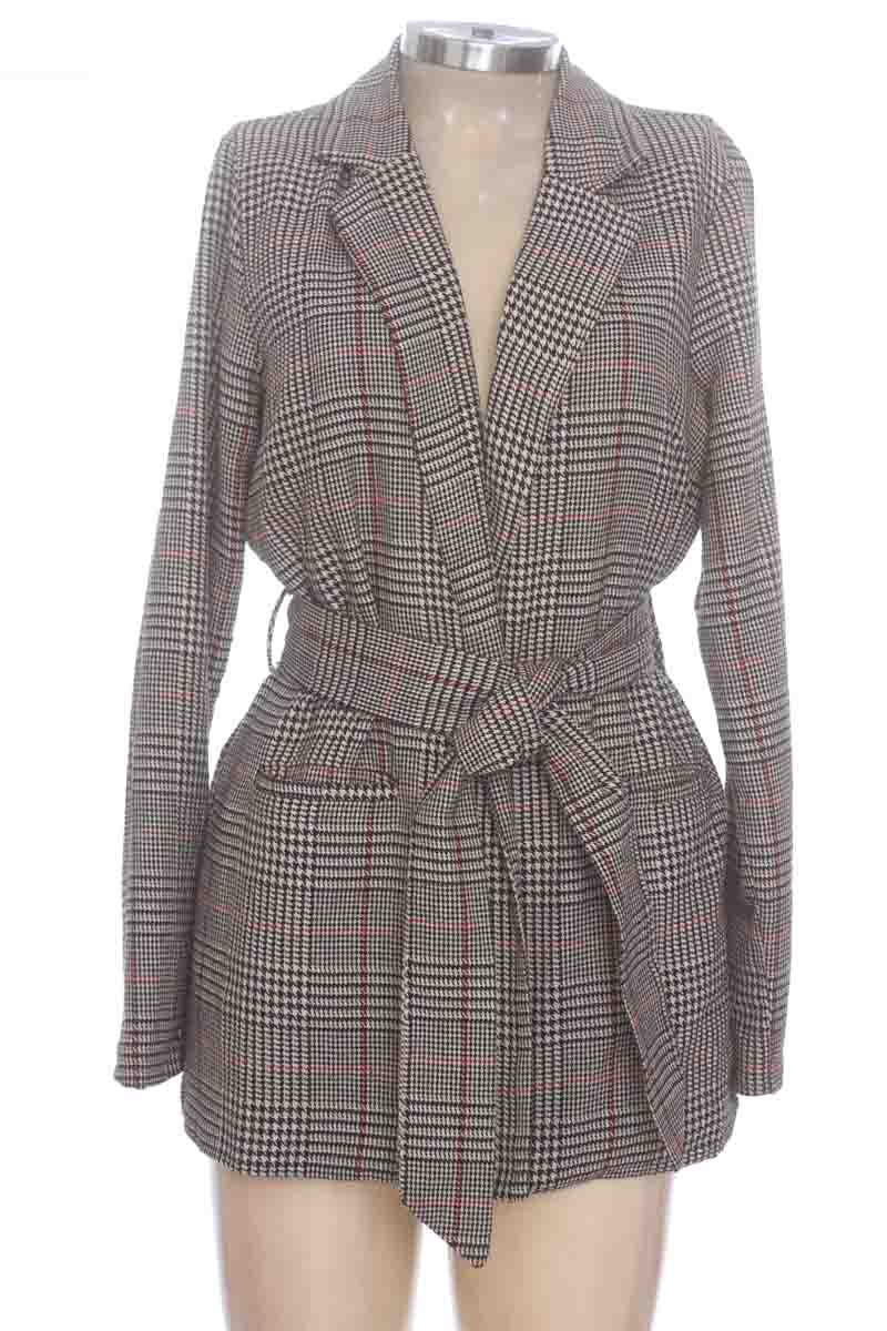Chaqueta / Abrigo color Gris - Active Usa