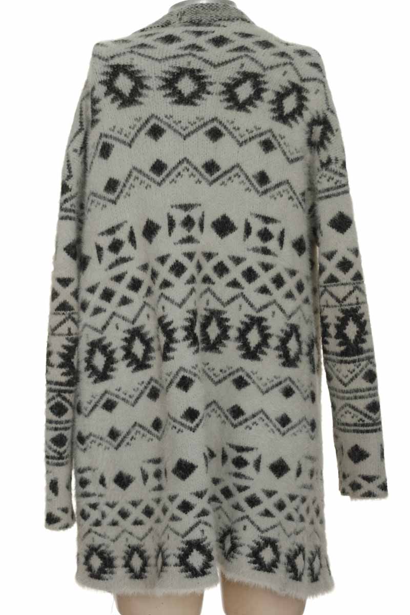 Sweater color Gris - Beyond