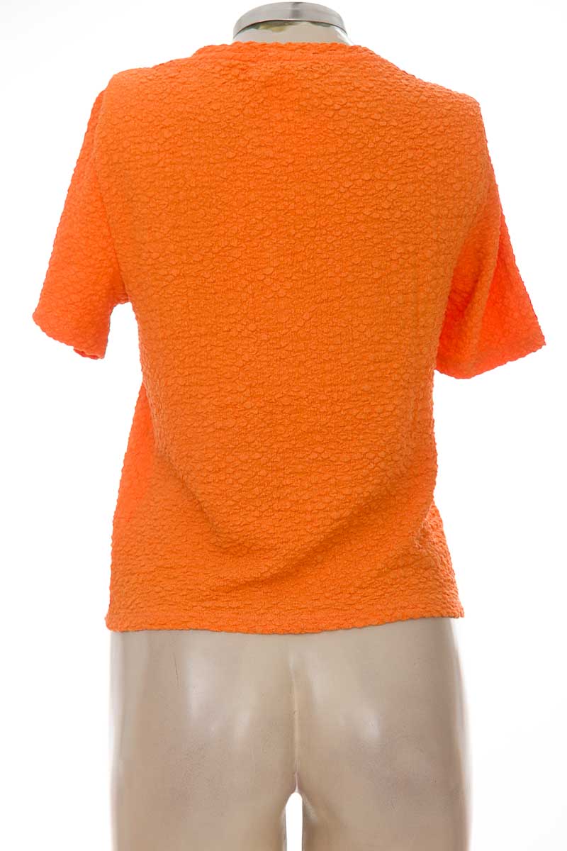 Top / Camiseta color Naranja - MNG