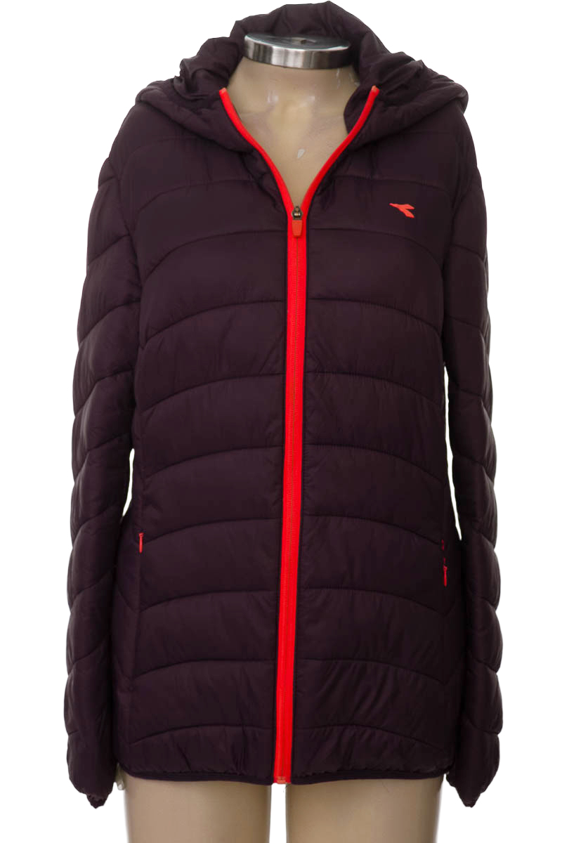Chaqueta / Abrigo color Morado - Diadora