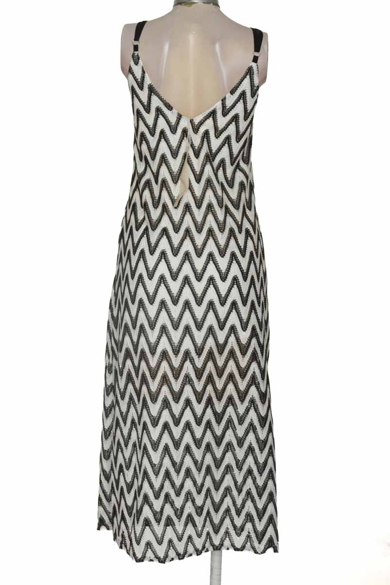 Vestido / Enterizo color Negro - Tennis