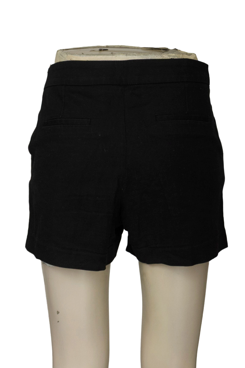 Short color Negro - Basement