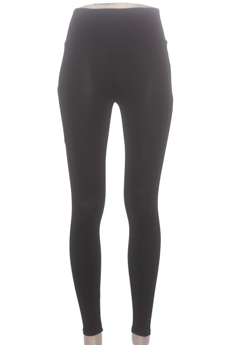Ropa Deportiva / Salida de Baño color Negro - Divided by H&M