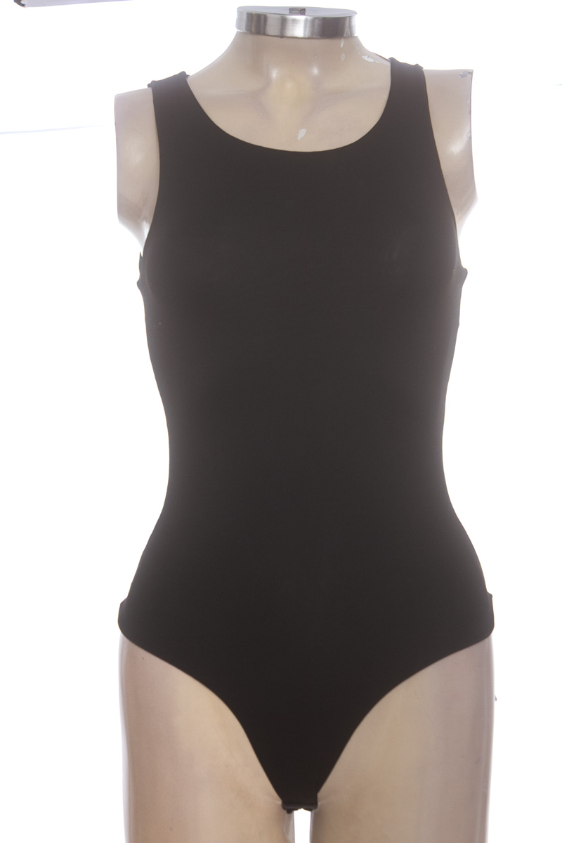 Top / Camiseta color Negro - One4Vice