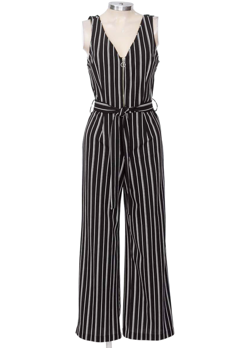 Vestido / Enterizo color Negro - Charlotte Russe