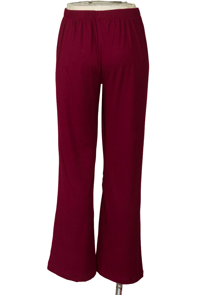 Pantalones color Vinotinto - Closeando