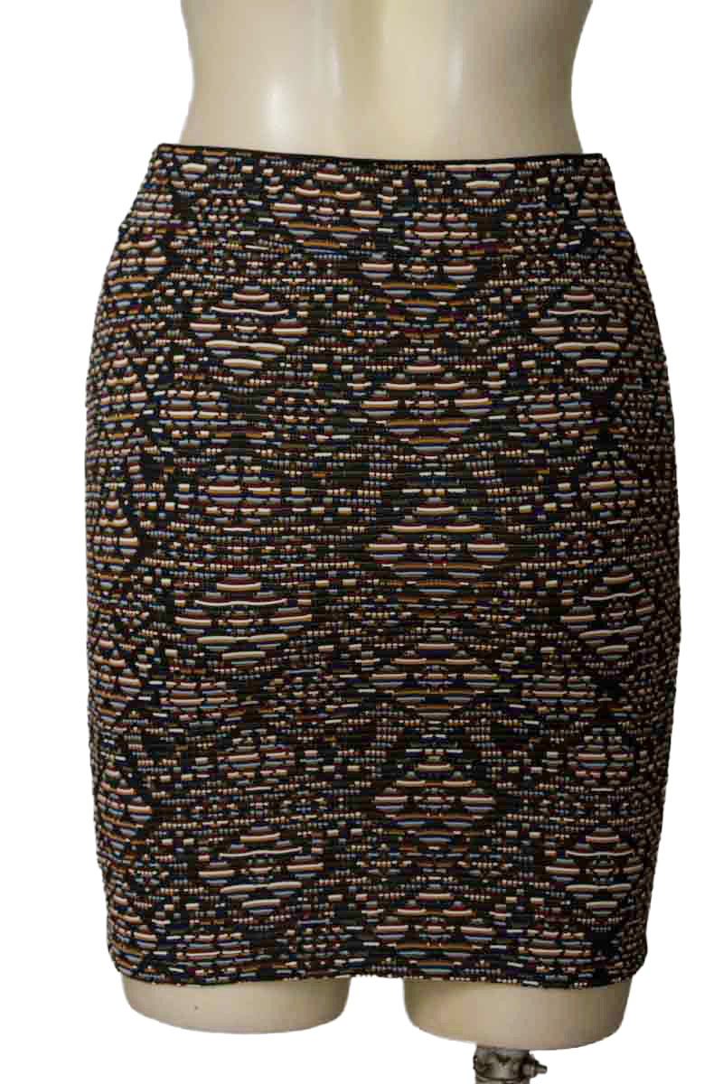 Falda color Negro - Stradivarius