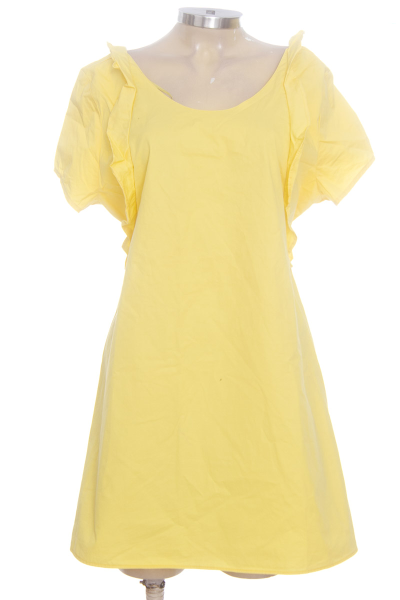 Vestido / Enterizo color Amarillo - Zara