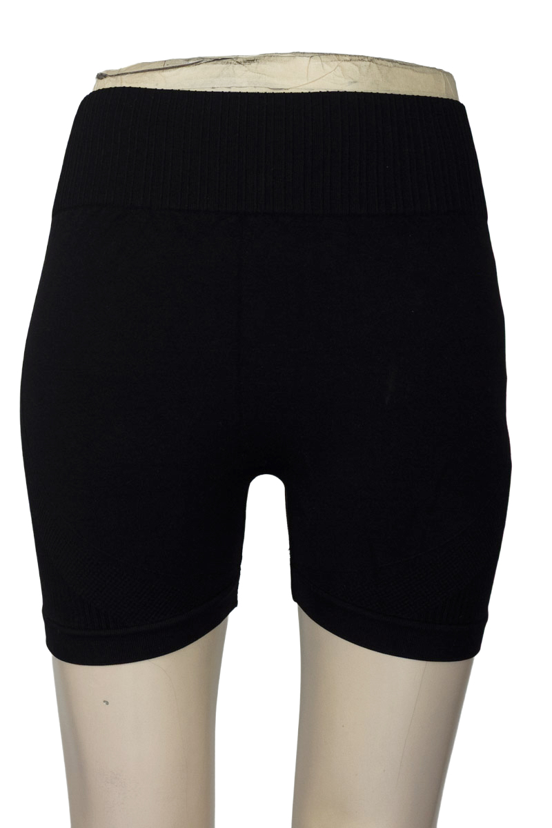 Ropa Deportiva / Salida de Baño color Negro - Closeando
