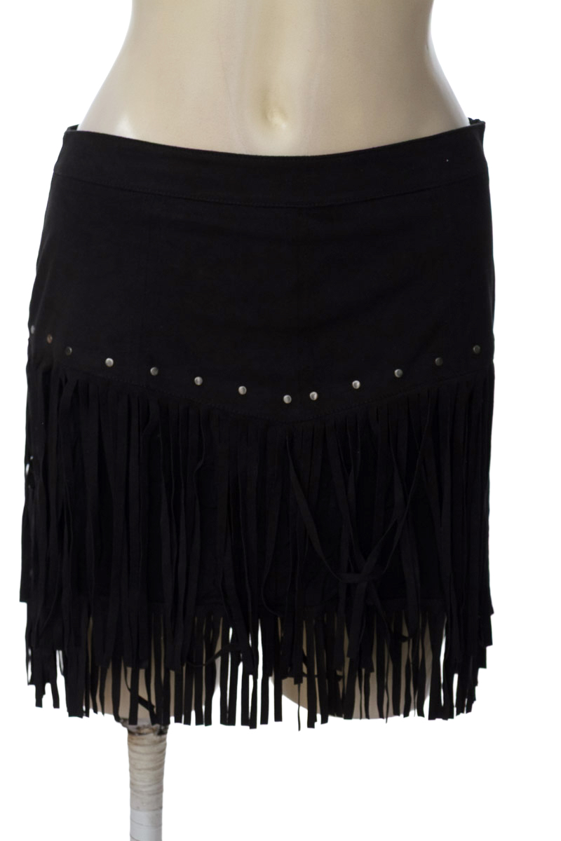 Falda color Negro - Basement