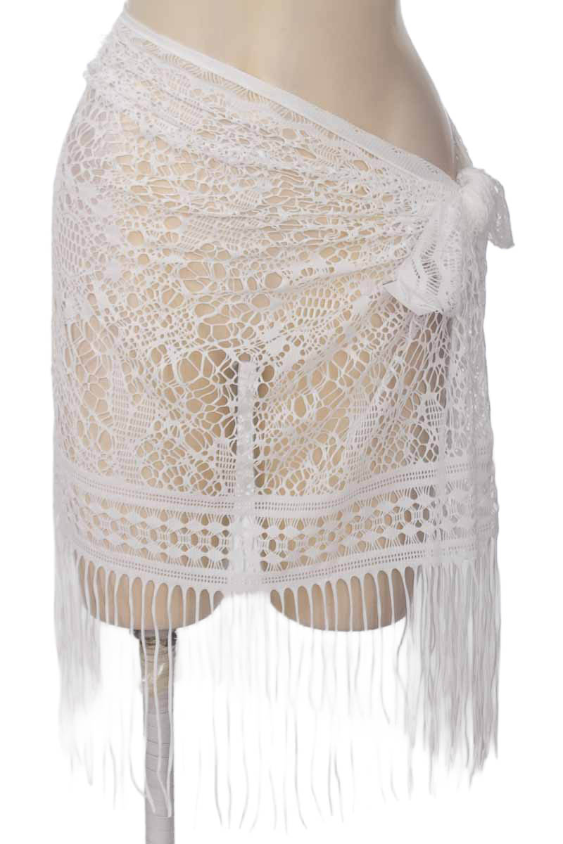 Ropa Deportiva / Salida de Baño color Blanco - Closeando