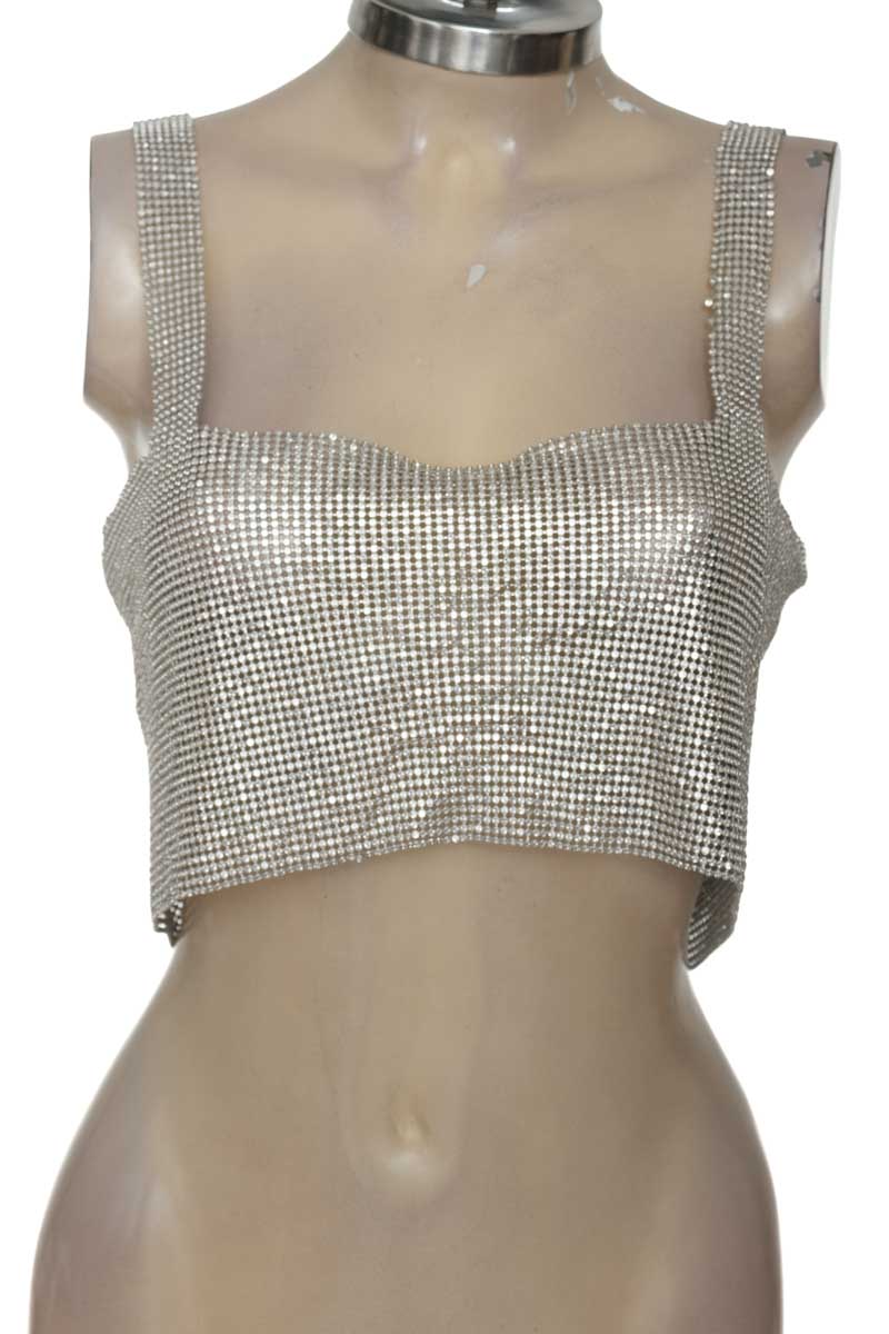 Top / Camiseta color Plateado - Closeando