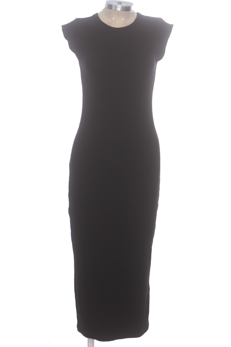 Vestido / Enterizo color Negro - Stradivarius