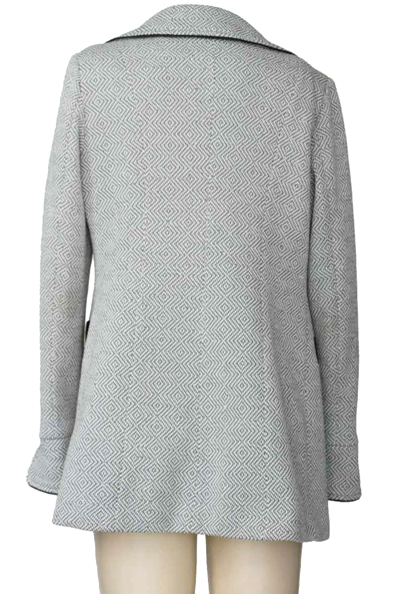 Chaqueta / Abrigo color Gris - Closeando