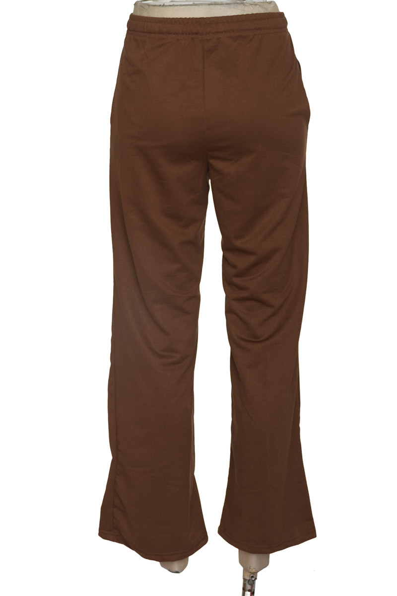 Ropa Deportiva / Salida de Baño color Beige - Closeando