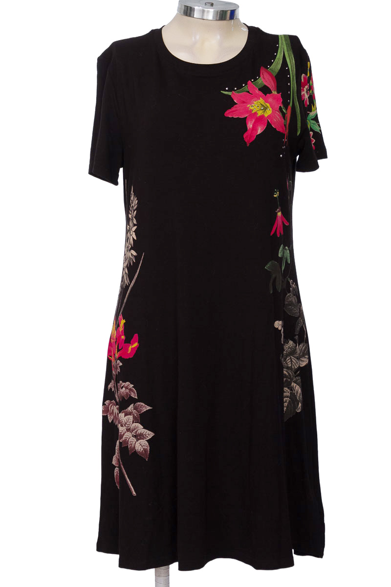 Vestido / Enterizo color Negro - Desigual