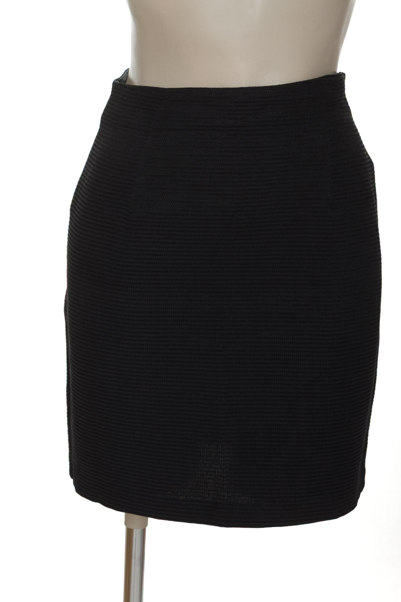 Falda color Negro - Closeando