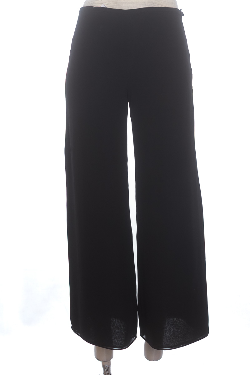 Pantalones color Negro - Closeando