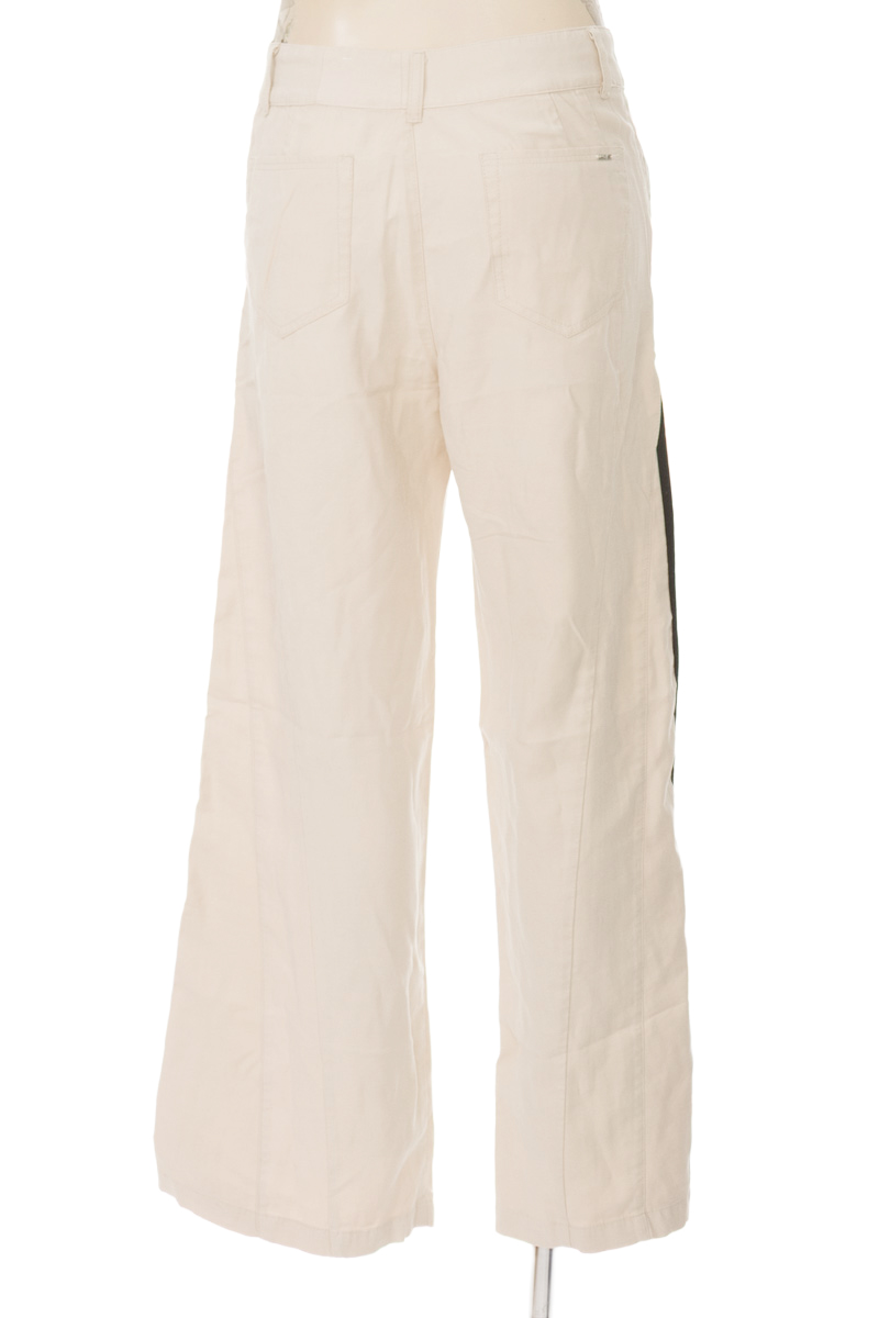 Pantalones color Beige - Closeando