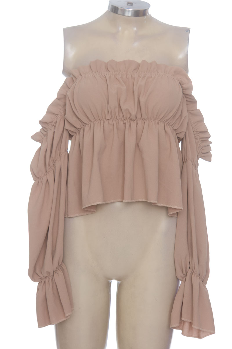 Top / Camiseta color Beige - Closeando