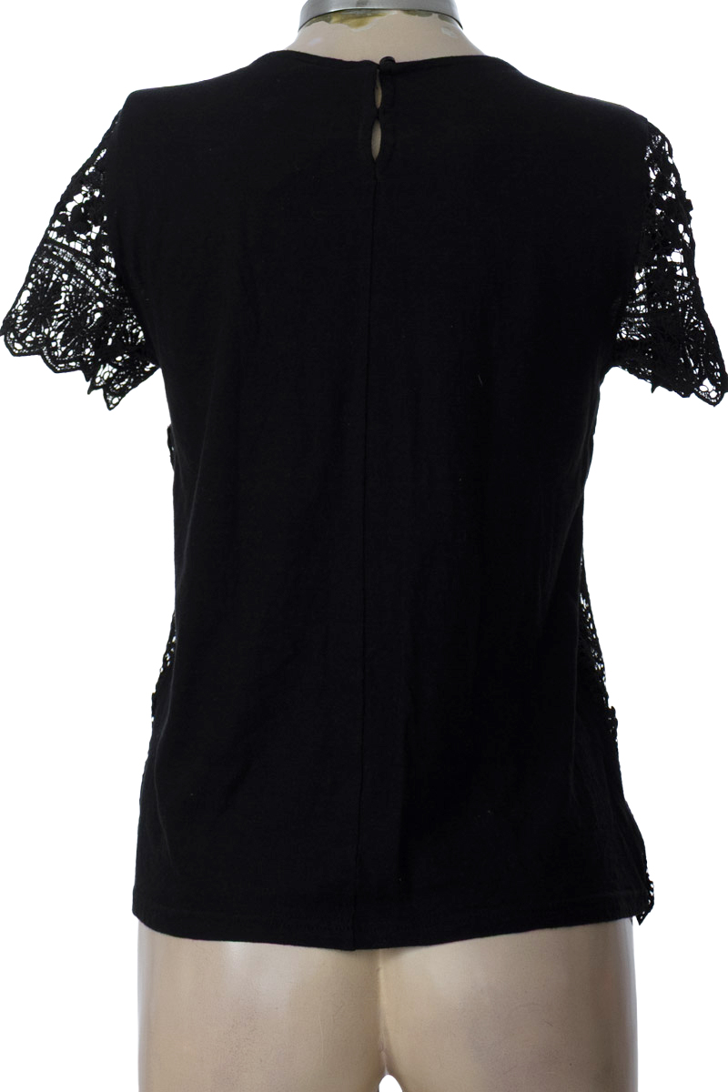 Top / Camiseta color Negro - Stradivarius
