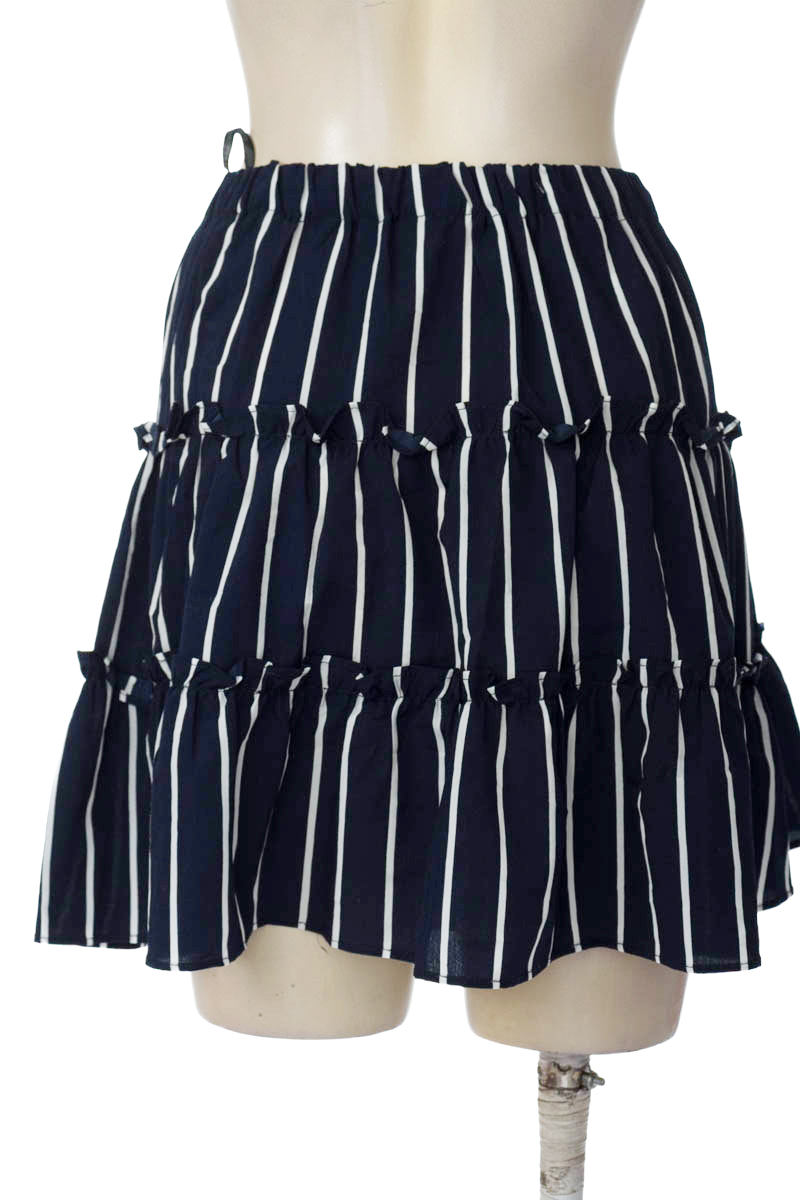 Falda color Azul - Closeando