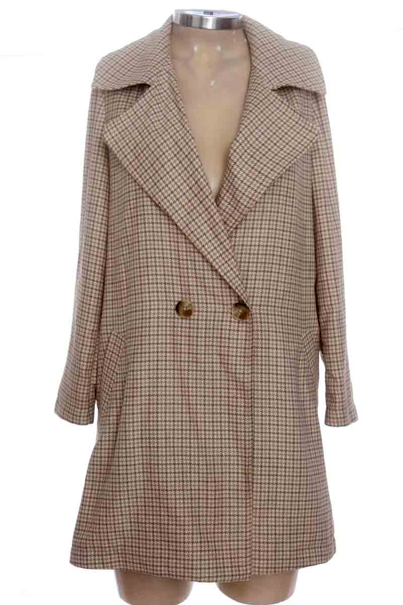 Chaqueta / Abrigo color Beige - Koaj