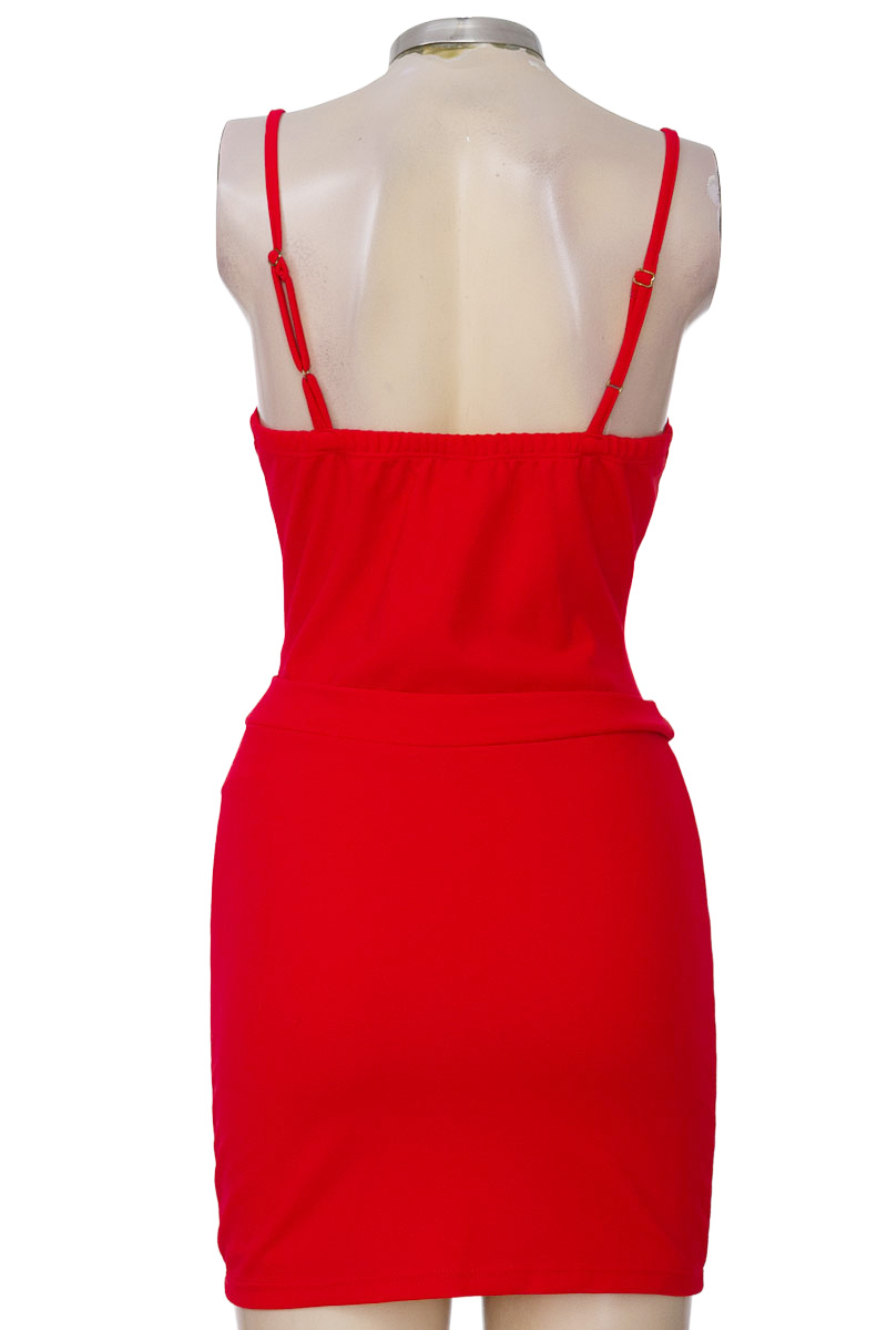 Vestido / Enterizo color Rojo - Palo De Rosa