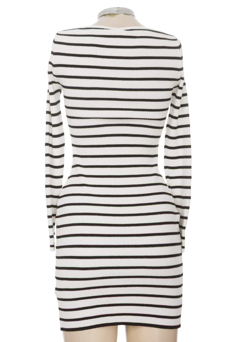 Vestido / Enterizo color Blanco - Divided by H&M