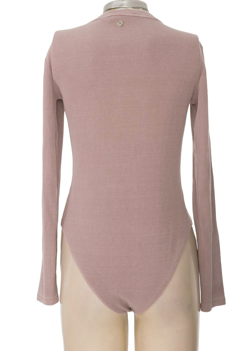 Top / Camiseta color Gris - DENIMLAB