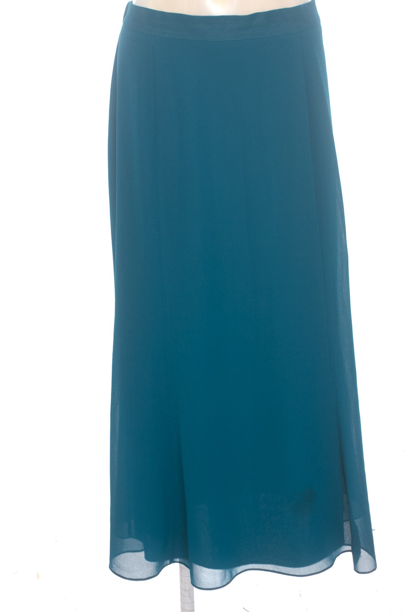 Falda color Azul - Closeando
