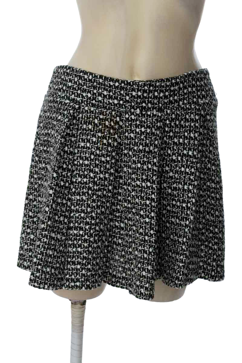 Falda color Negro - Studio F