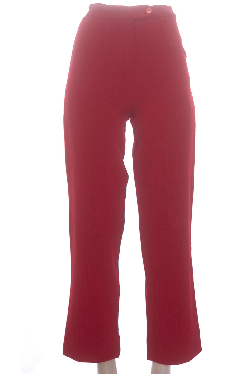 Pantalones color Rojo - Closeando