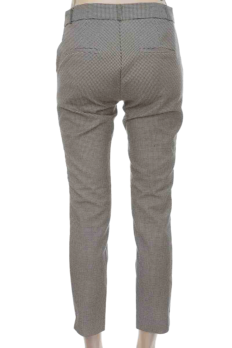 Pantalones color Negro - Stradivarius