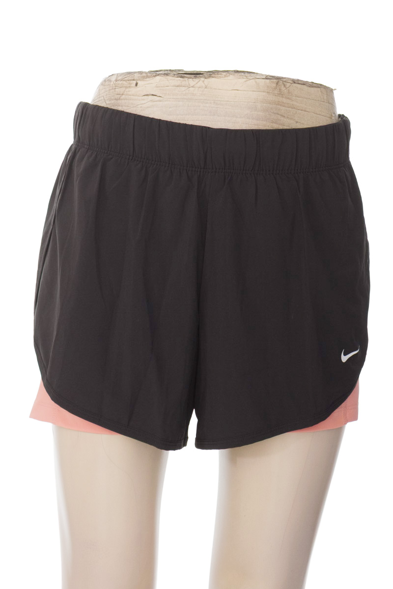 Ropa Deportiva / Salida de Baño color Negro - DRI-FIT