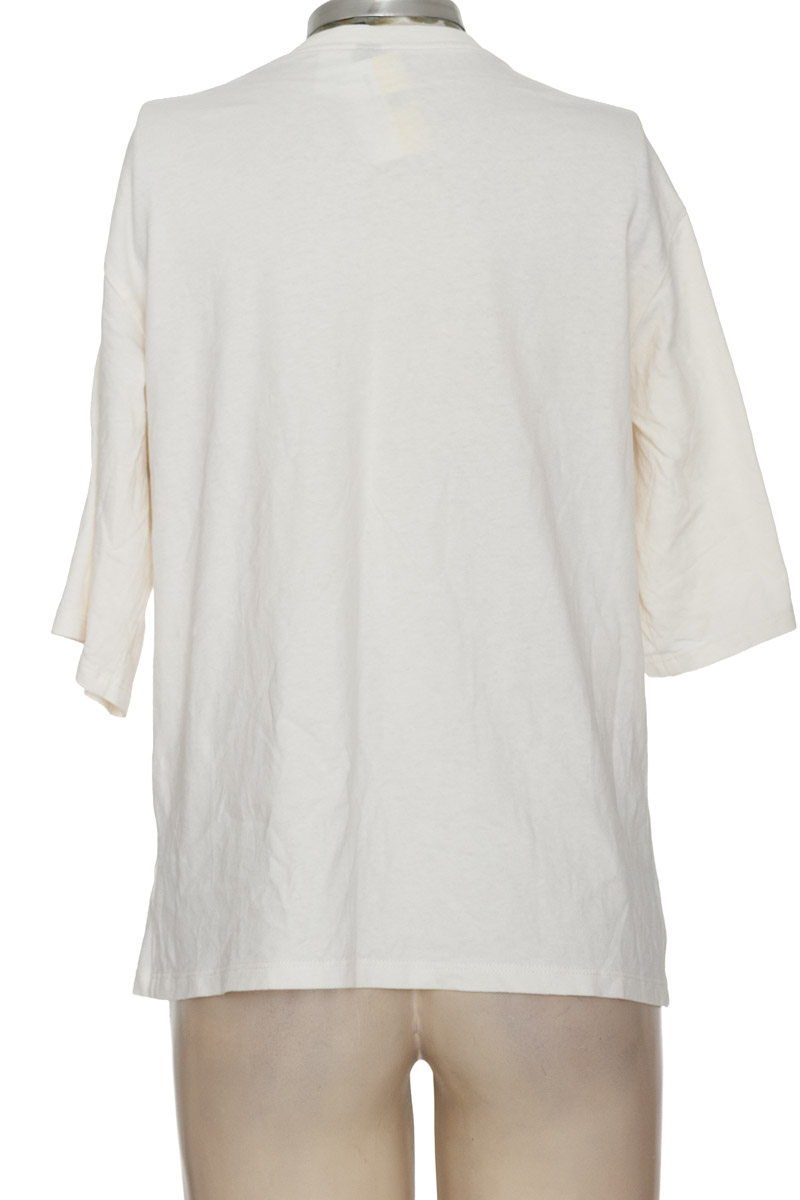 Top / Camiseta color Beige - Divided by H&M