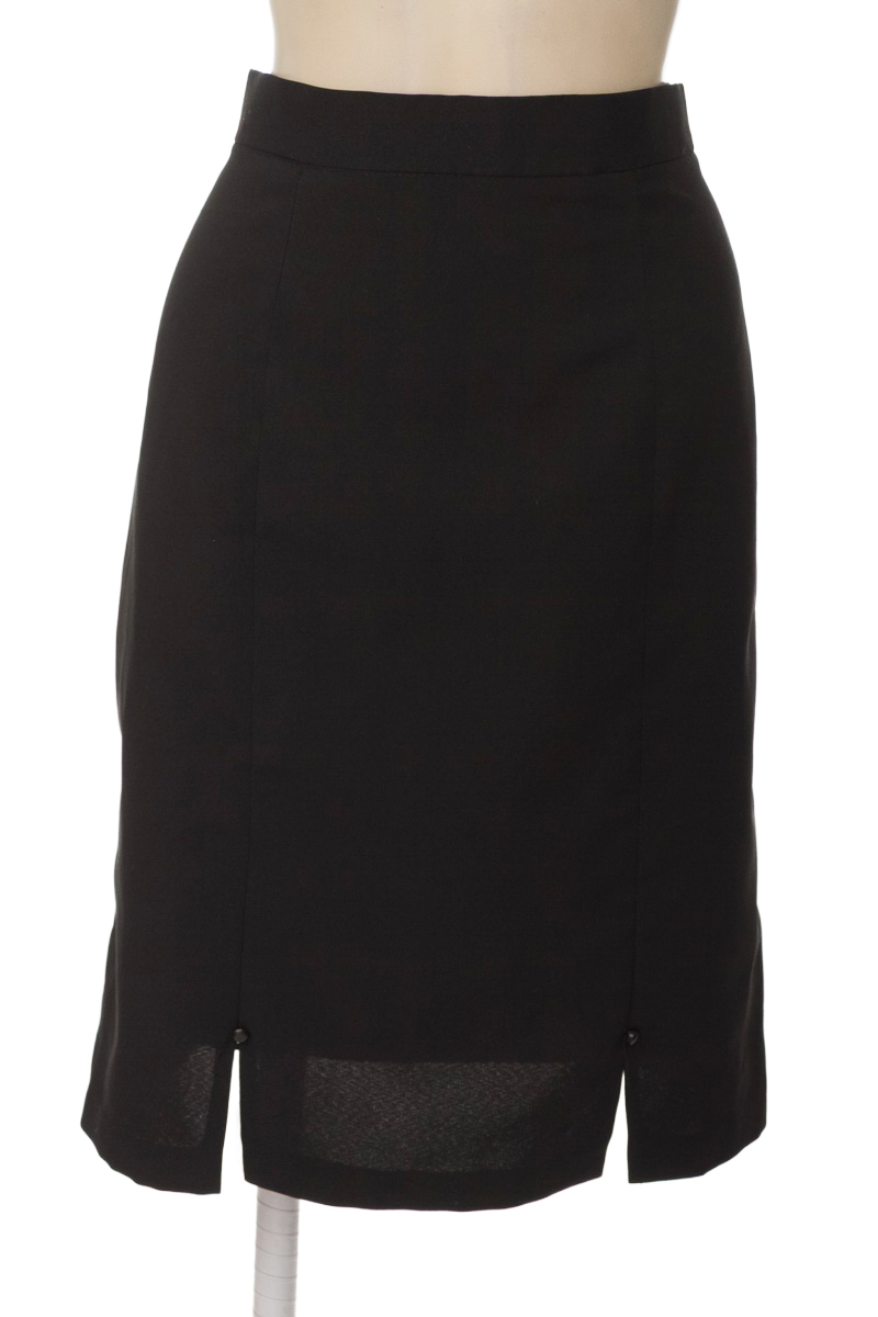 Falda color Negro - Closeando