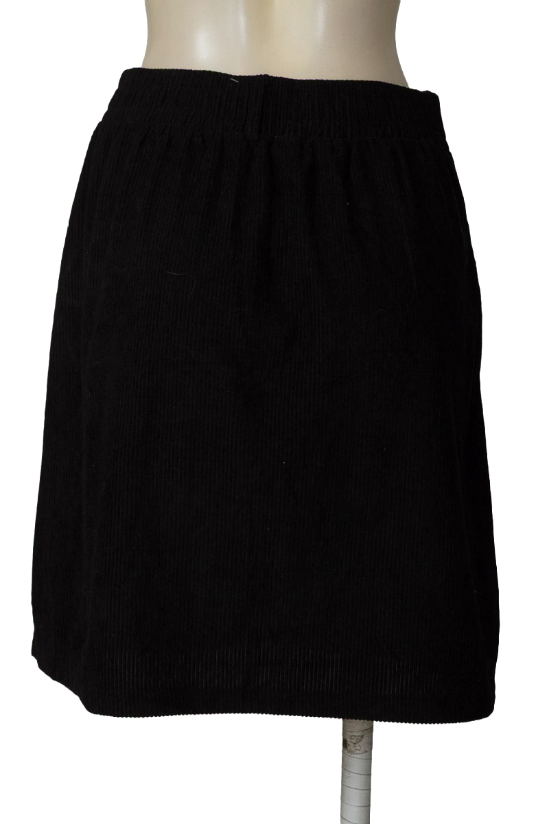 Falda color Negro - Closeando