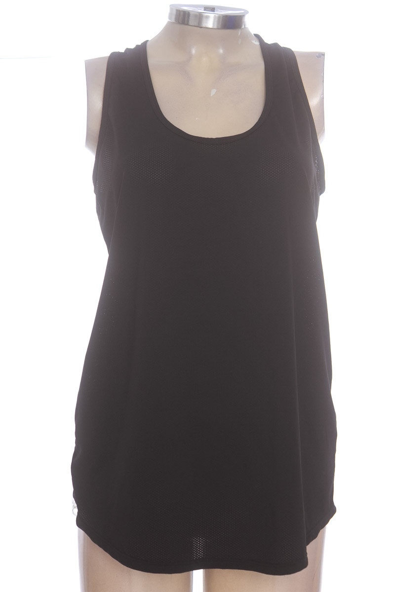 Ropa Deportiva / Salida de Baño color Negro - Body Fit
