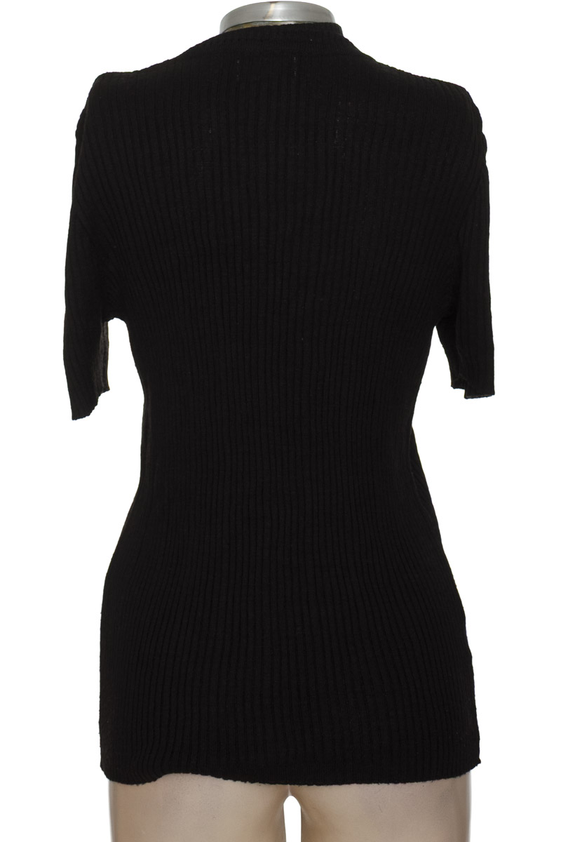 Top / Camiseta color Negro - Gregory