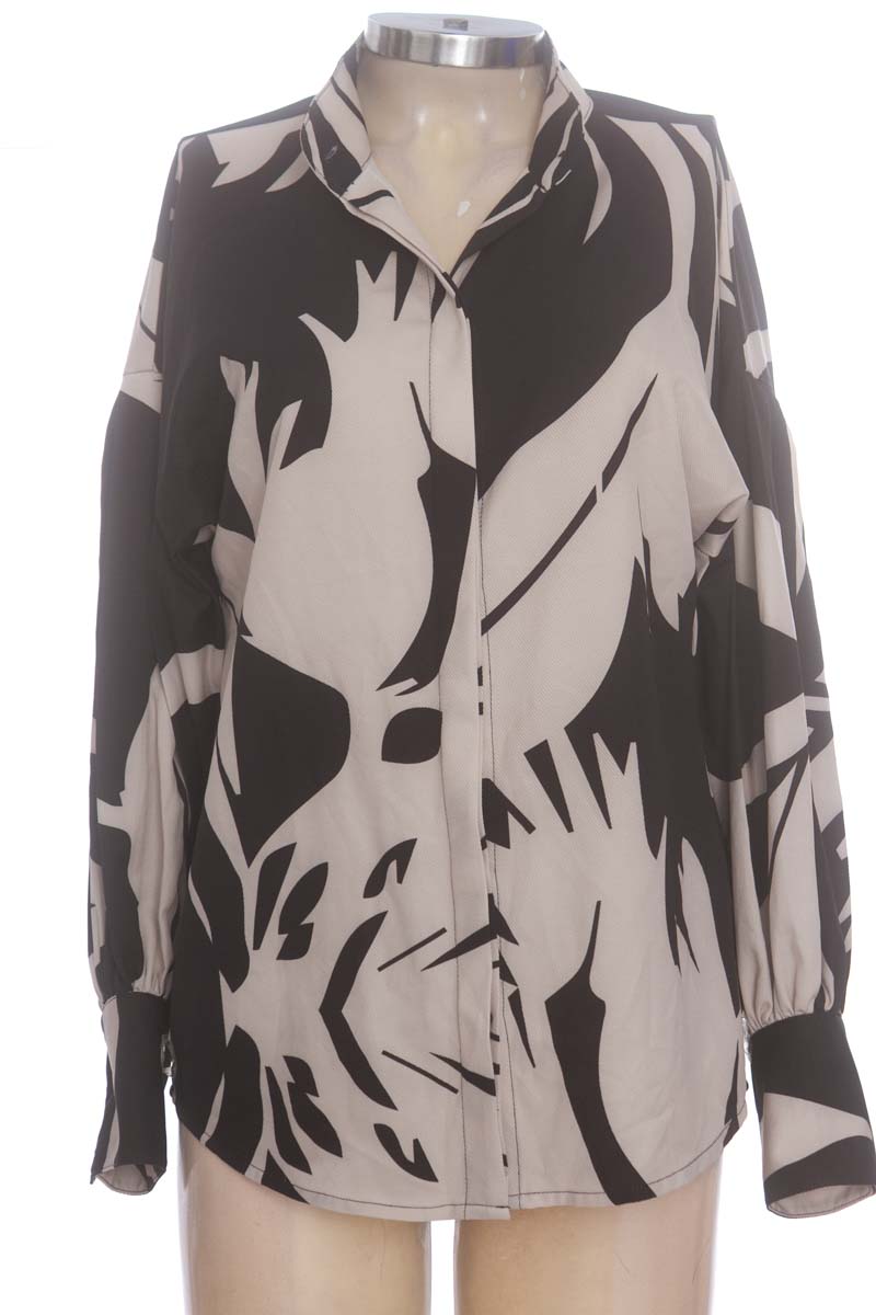 Blusa color Negro - Arkitect