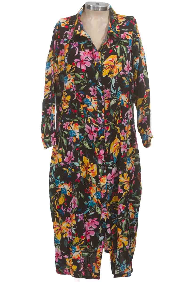 Vestido / Enterizo color Negro - Closeando