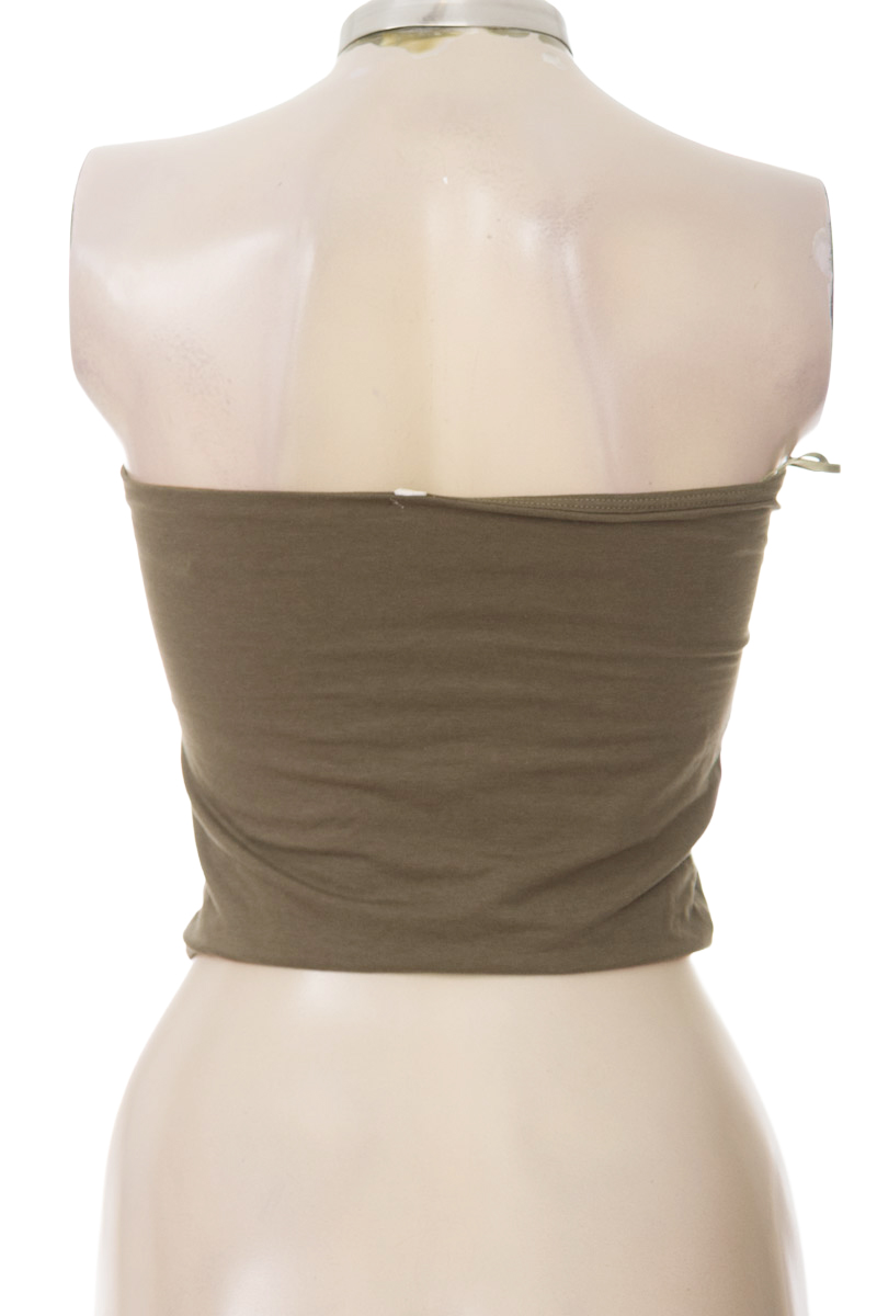 Top / Camiseta color Verde - Closeando