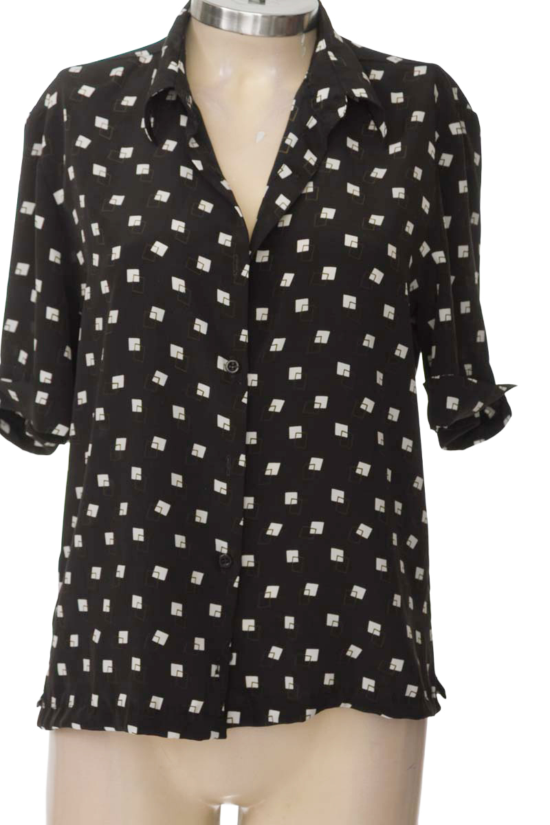 Blusa color Negro - Closeando