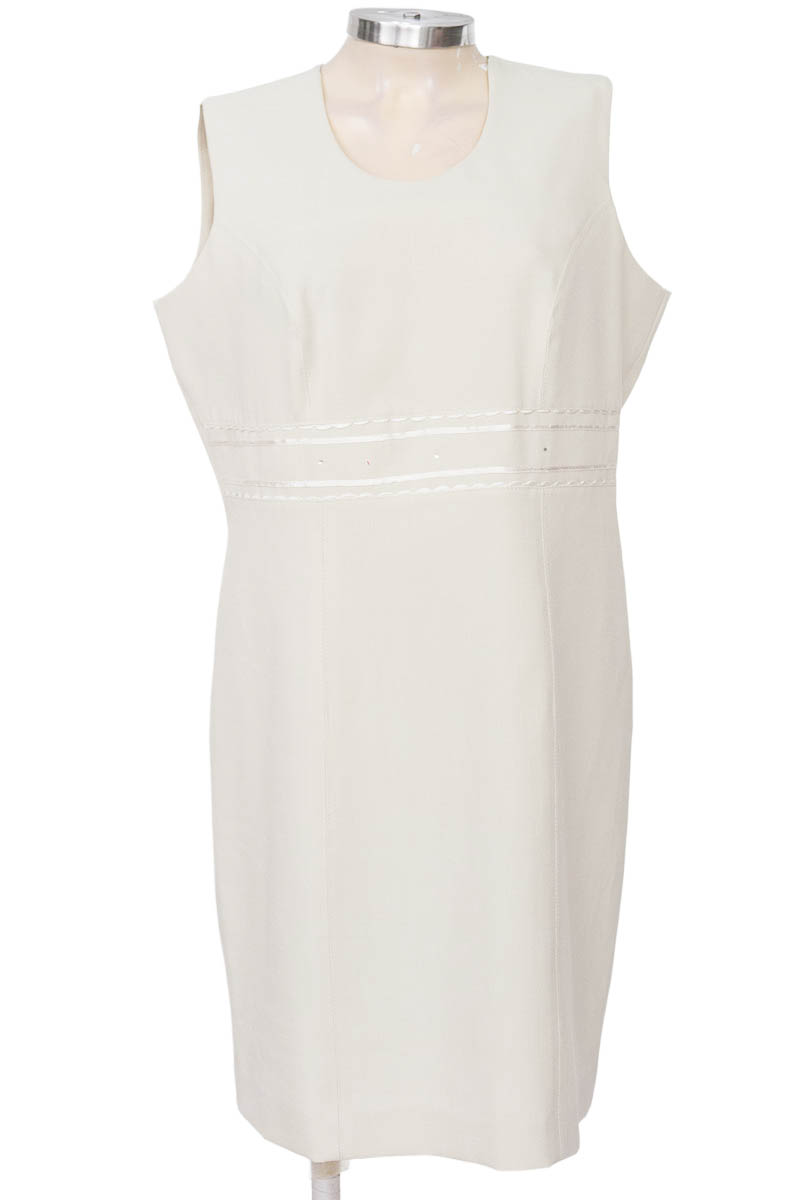 Vestido / Enterizo color Verde - Closeando