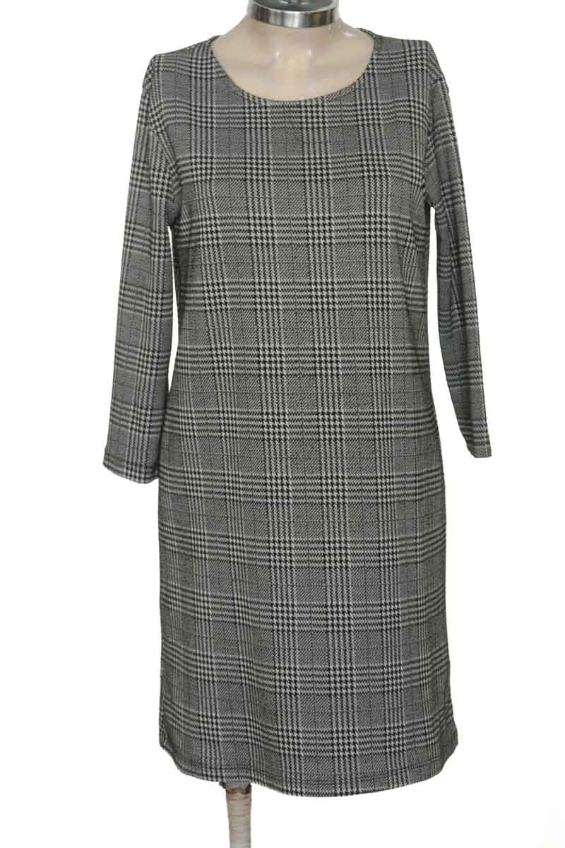 Vestido / Enterizo color Negro - Stradivarius