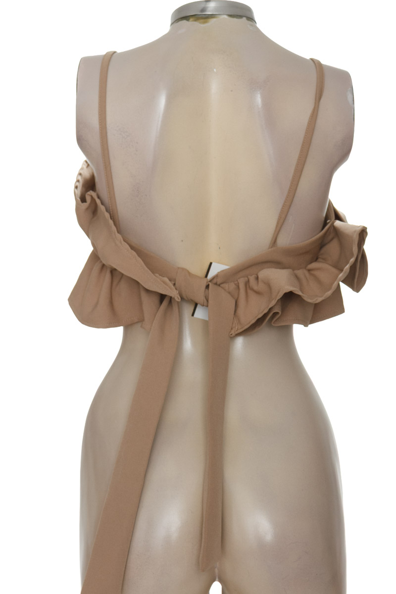 Top / Camiseta color Beige - Closeando