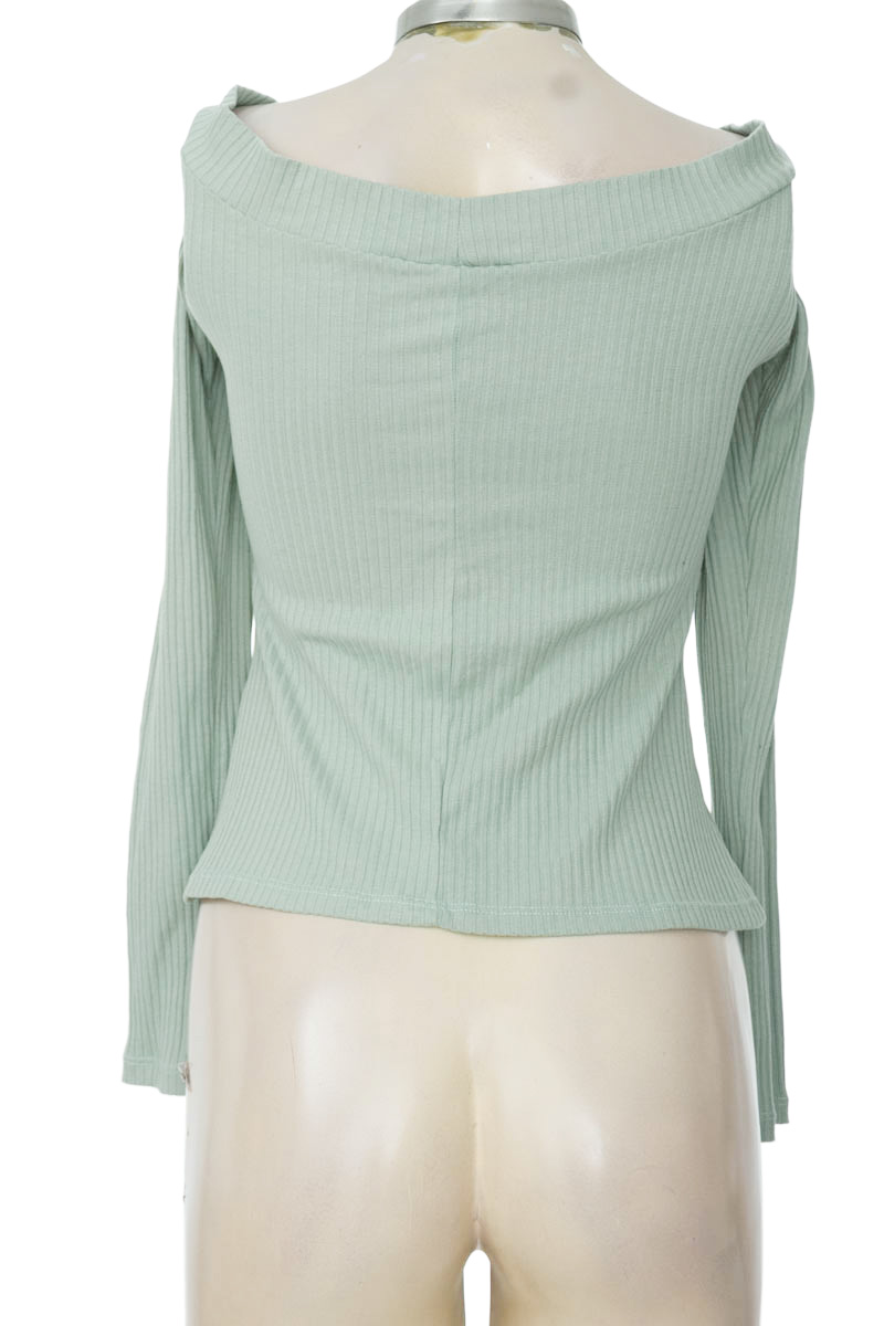 Sweater color Verde - ATYPICAL