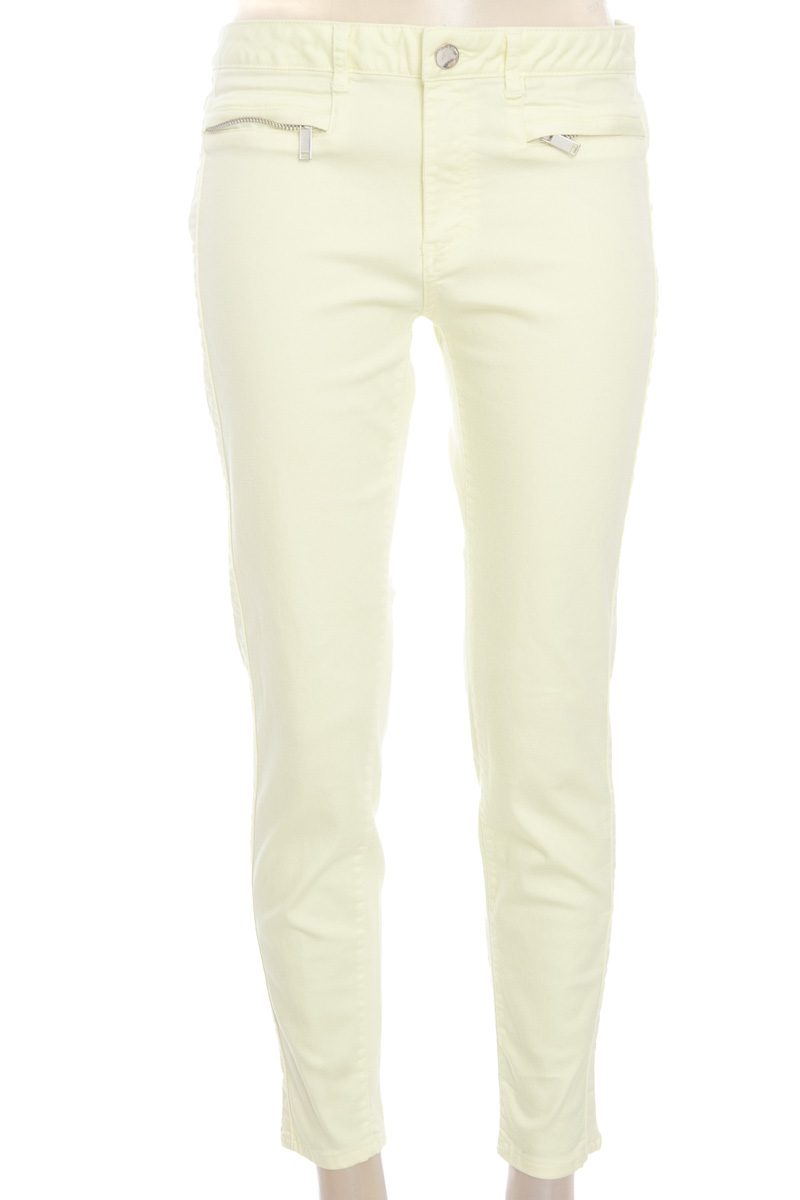 Pantalones color Amarillo - Zara