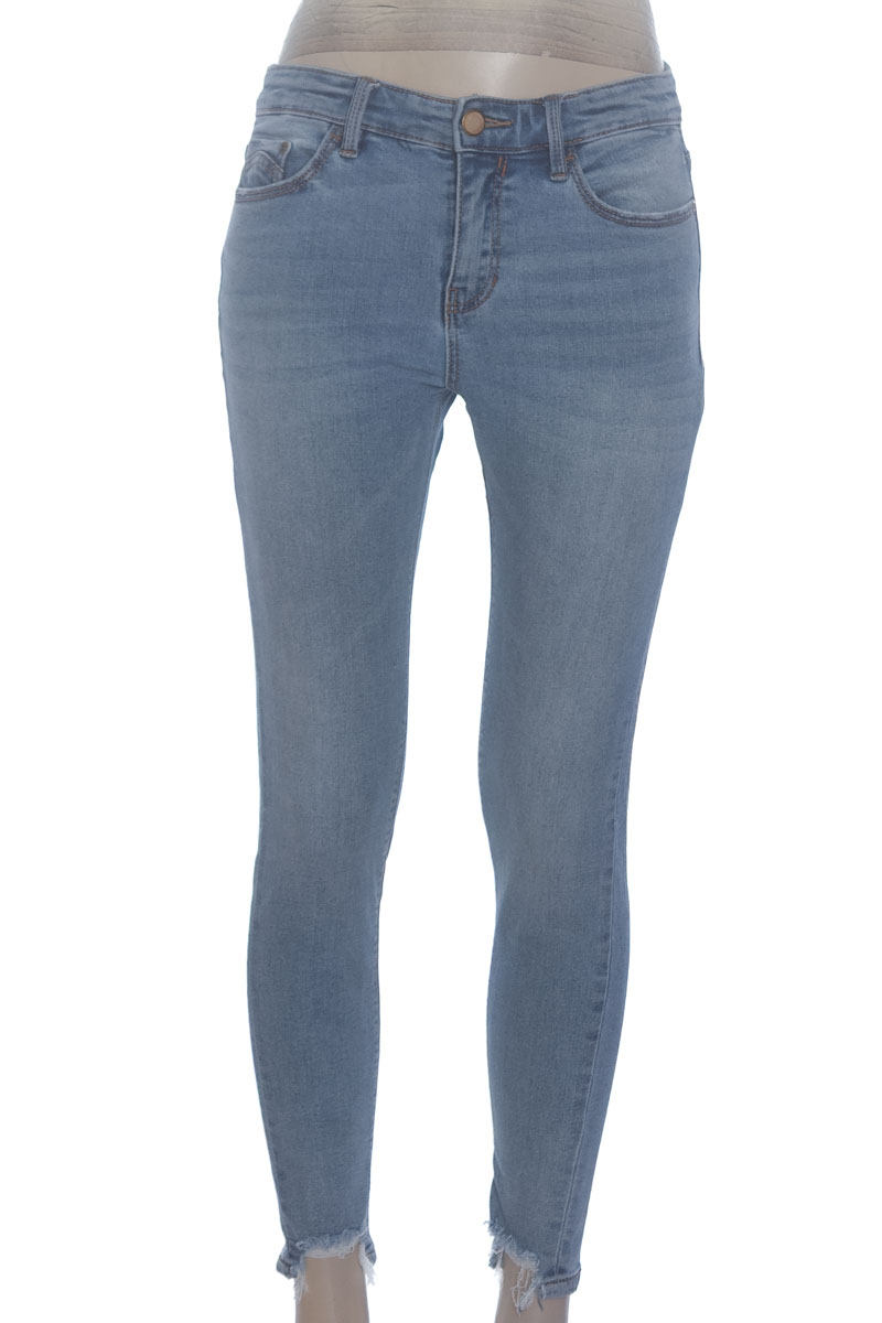 Pantalones color Azul - Stradivarius
